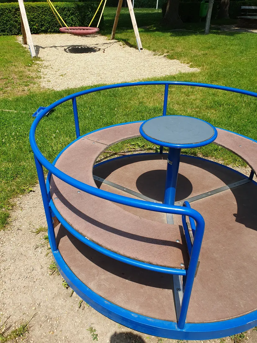 Spielplatz Aderklaa 4