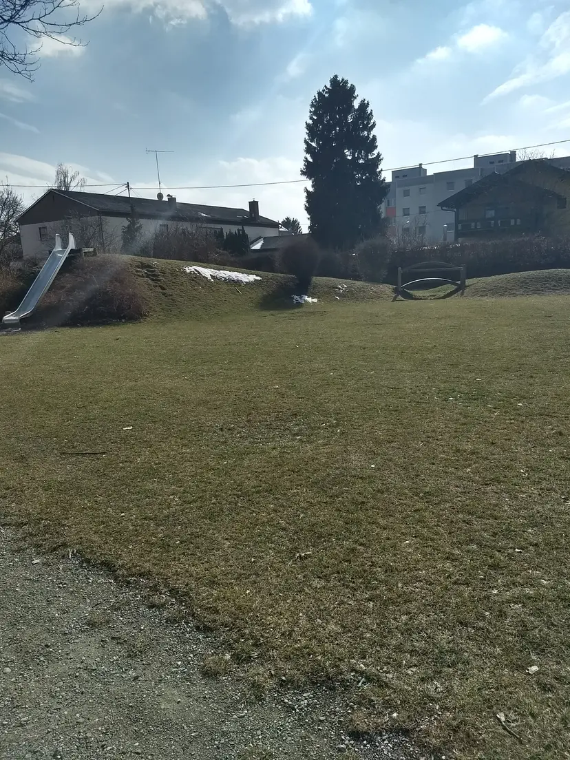 Spielplatz HermannBahrWeg 5