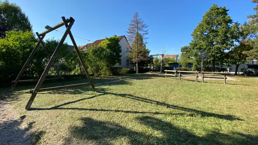 Kinderspielplatz 3