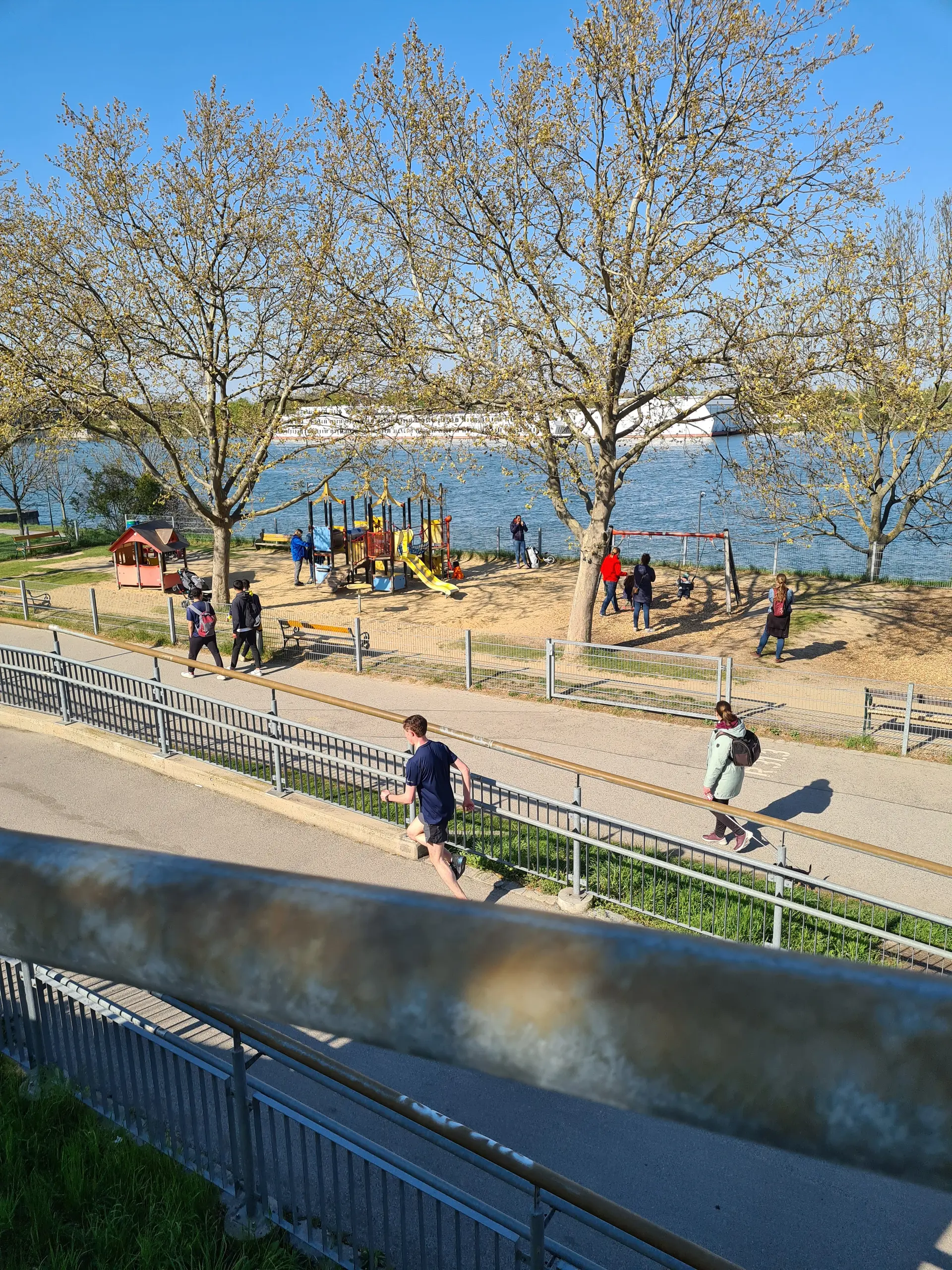 Spielplatz Handelskai