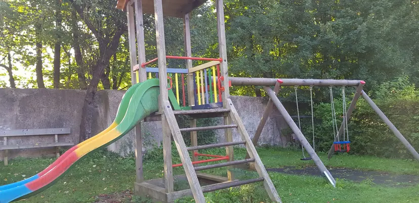 Spielplatz Kreisbach 6