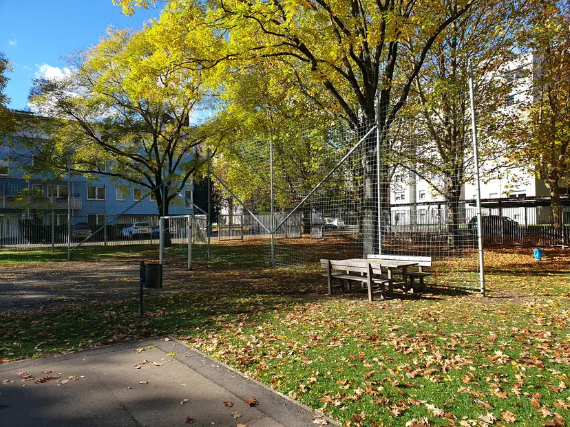 Spielplatz Salzlände Pebalstrasse 2