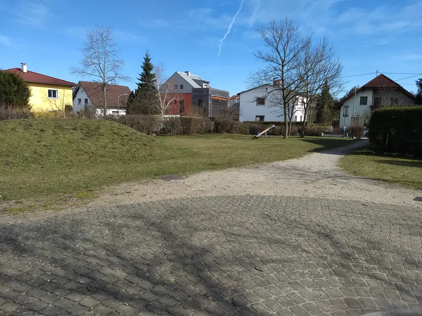 Spielplatz zw. Schulstrasse und Keplerstrasse 6