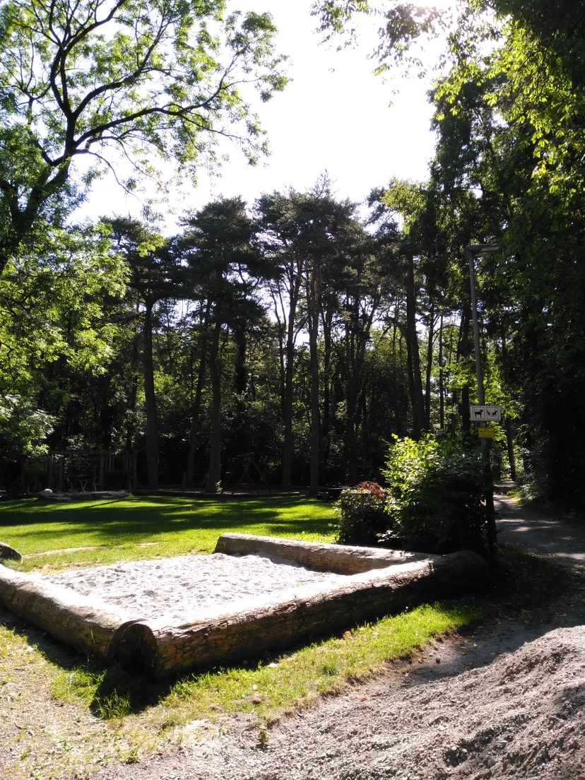 Spielplatz Kischaru Hard 3