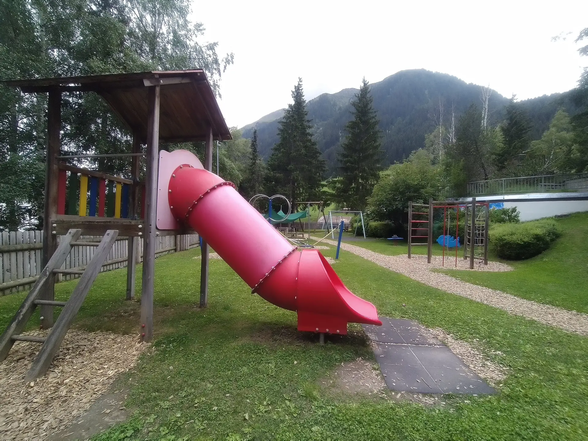 Spielplatz Dorfstrasse