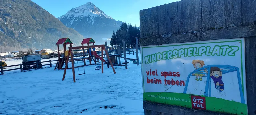 Kinderspielplatz 3