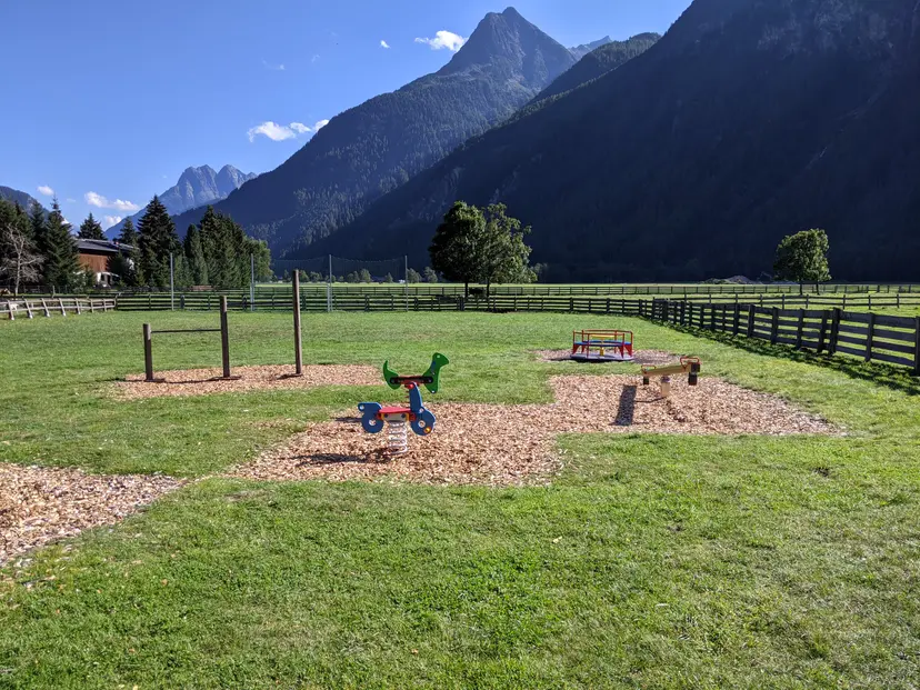 Kinderspielplatz 4