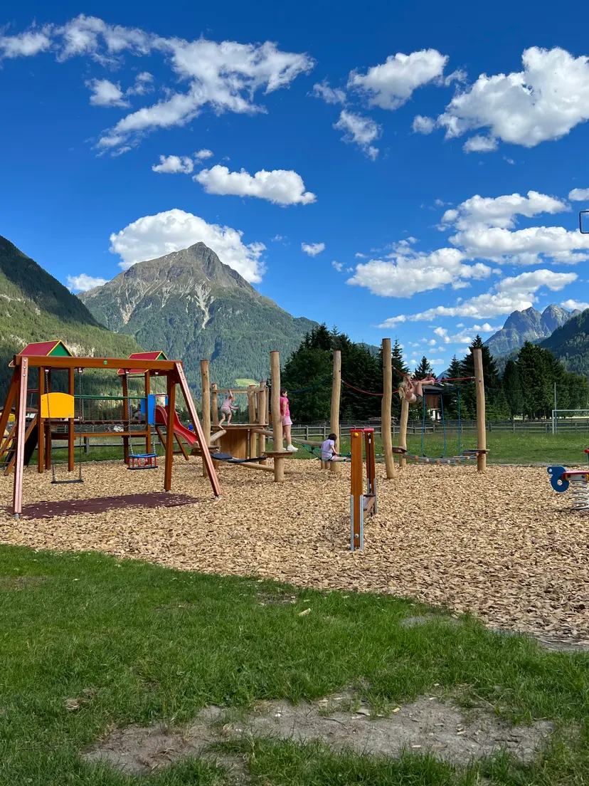 Kinderspielplatz 6