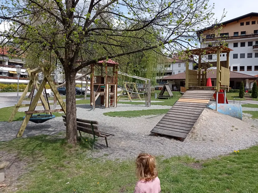 Spielplatz Arzl 2