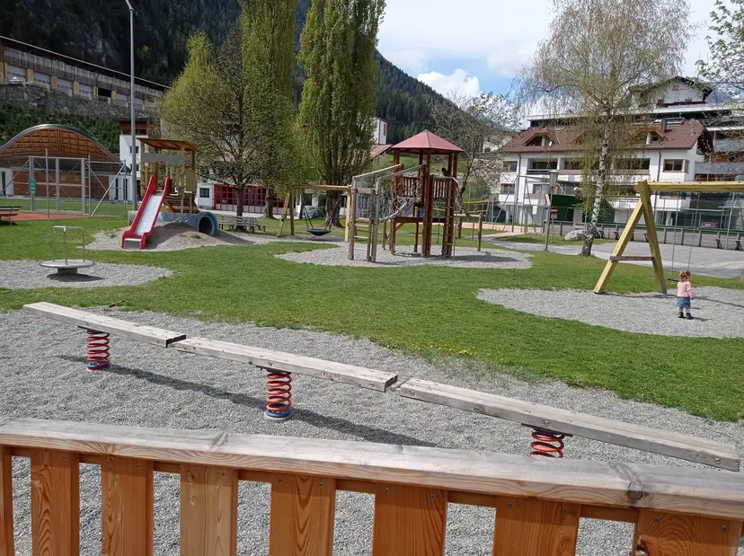 Spielplatz Arzl 5