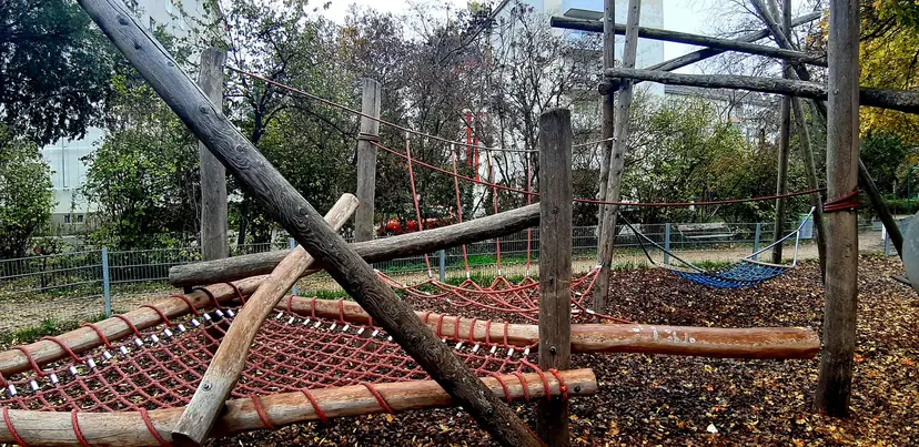 Spielplatz 2