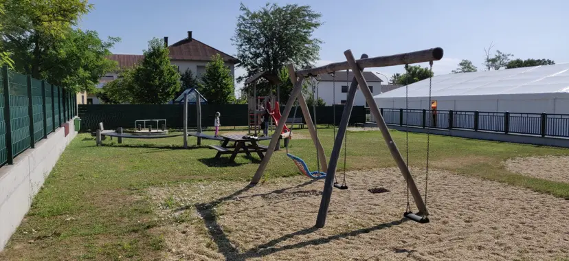 Kinderspielplatz 6