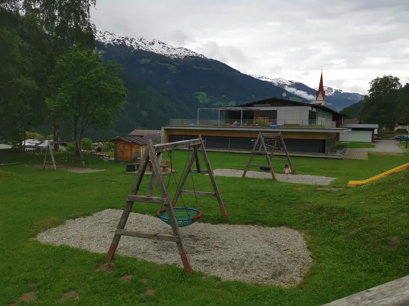 Spielplatz Oberlienz 4
