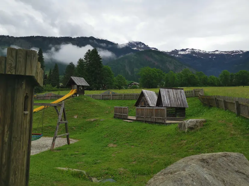 Spielplatz Oberlienz 5