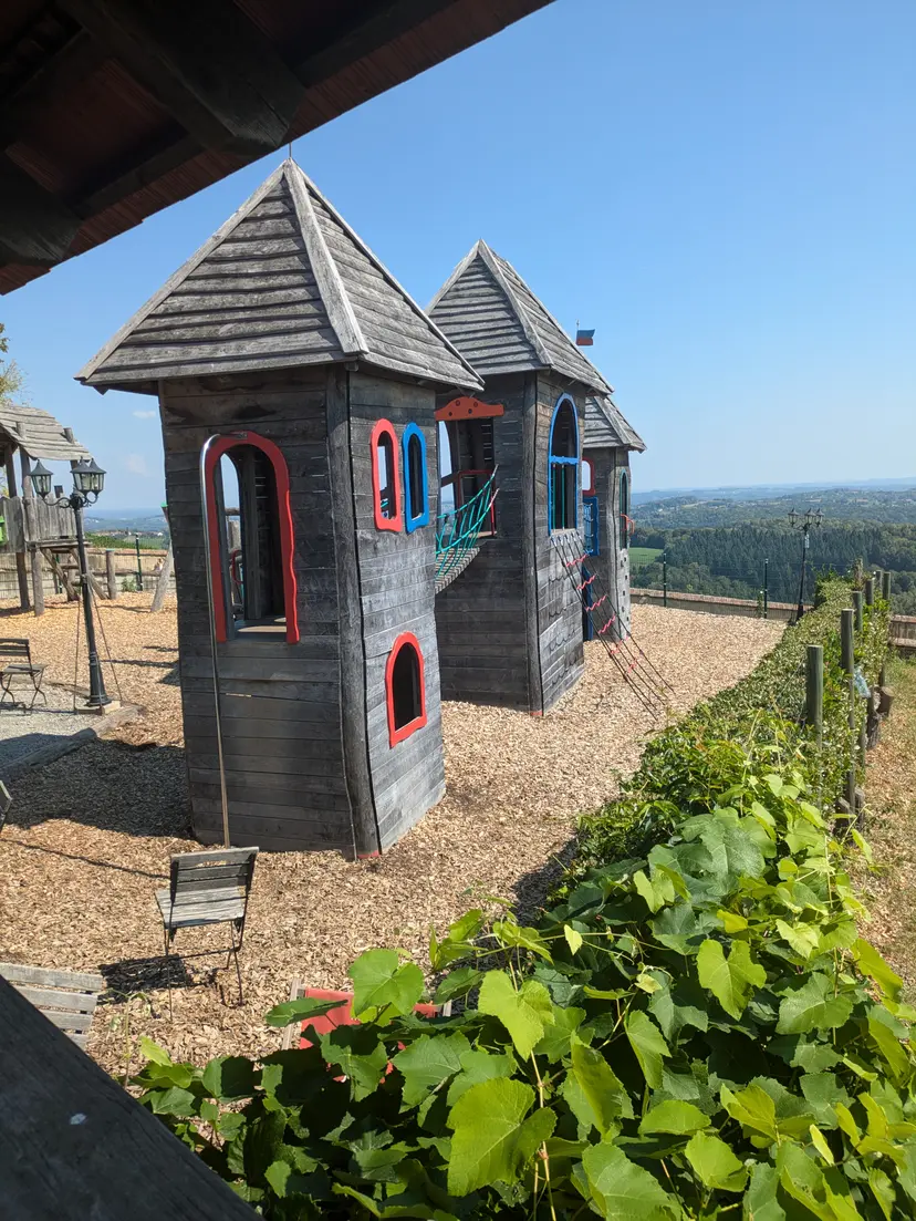 Spielplatz Burgtaverne 3