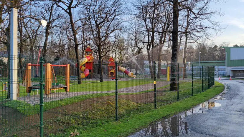Kinderspielplatz 2