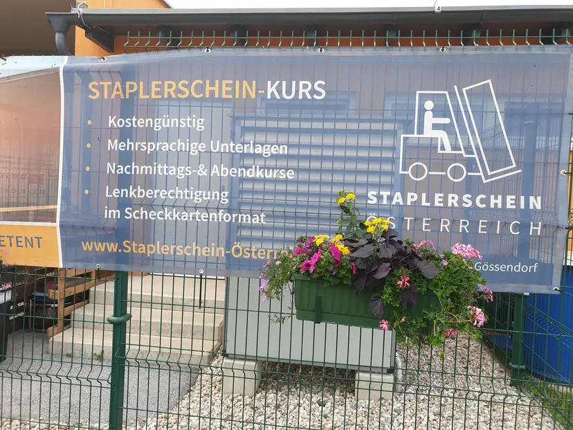 Kinderspielplatz 6