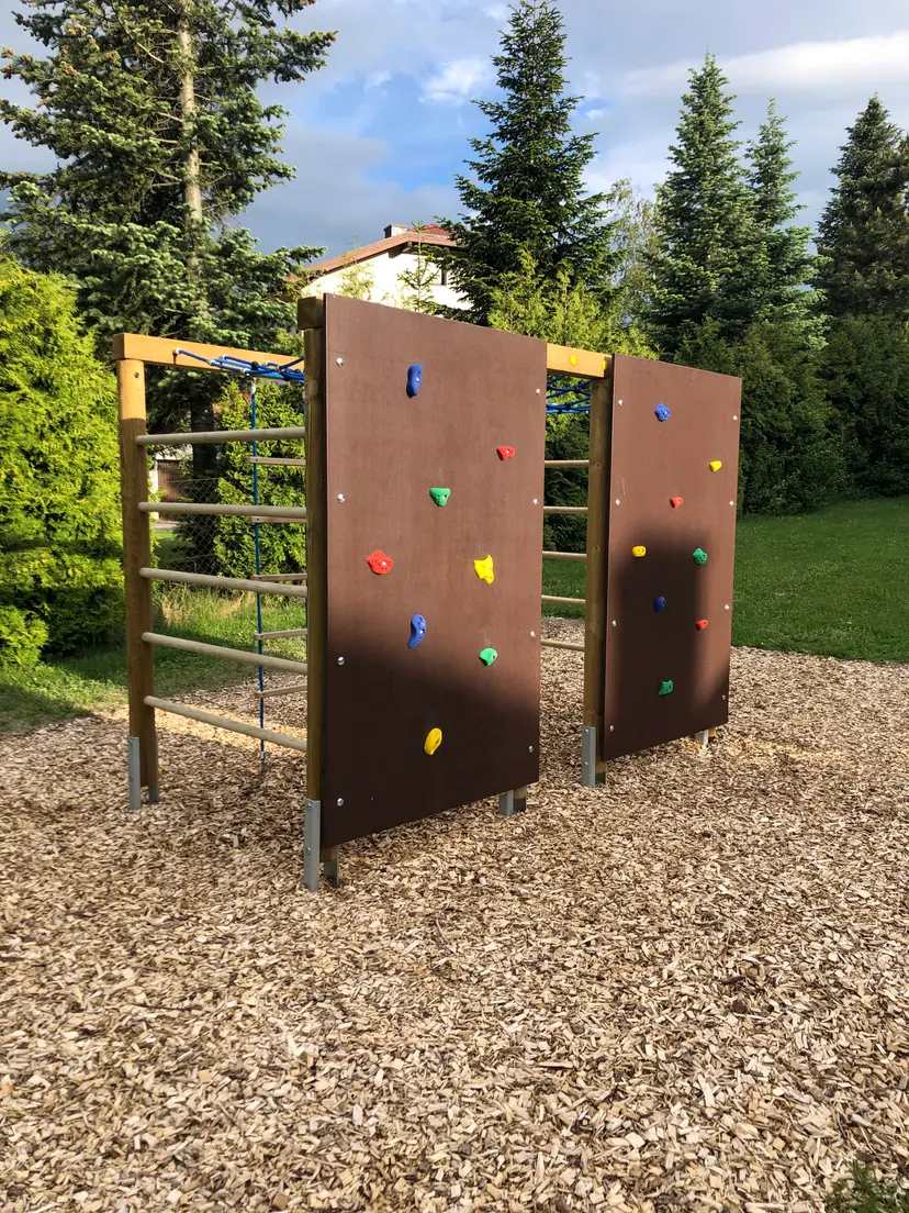 Kinderspielplatz Flatz 5