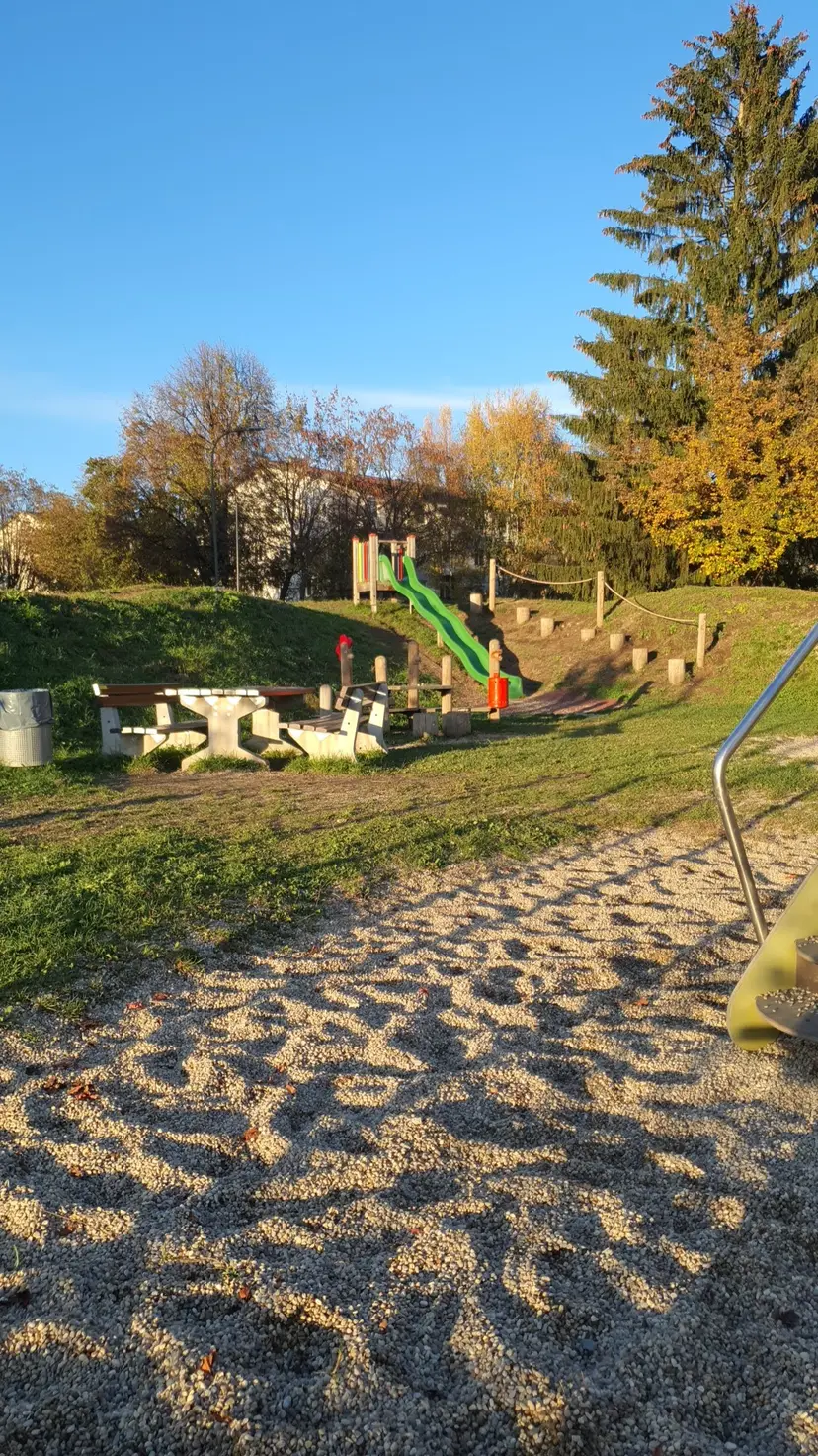 Kinderspielplatz 2