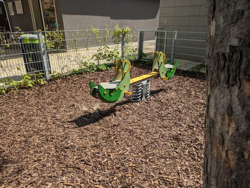 Kinderspielplatz 5