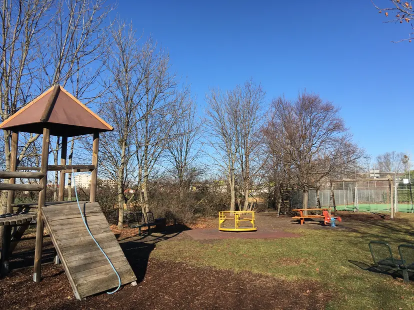 Spielplatz 4