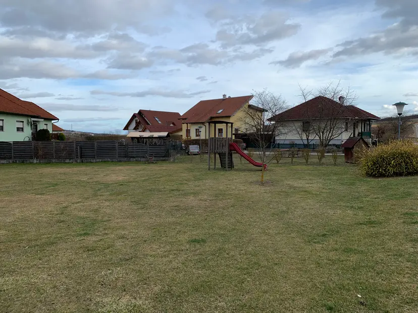Spielplatz Breitenwaida Hubertusstraße 2