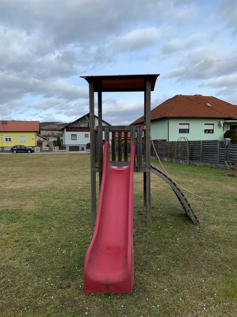 Spielplatz Breitenwaida Hubertusstraße 3