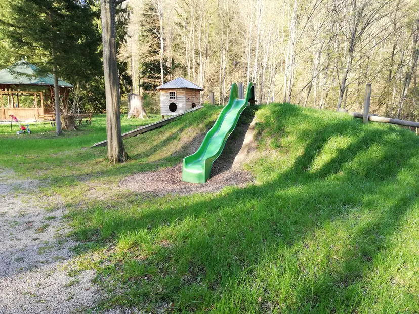 Kinderspielplatz 3