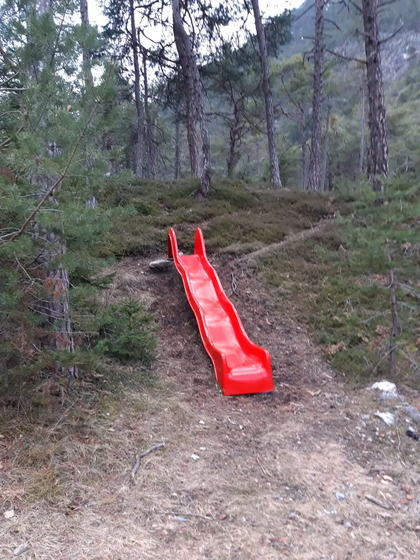 Waldspielplatz Starkenbach 4