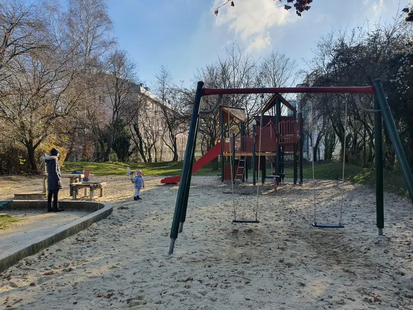 Kinderspielplatz Pfarre 3