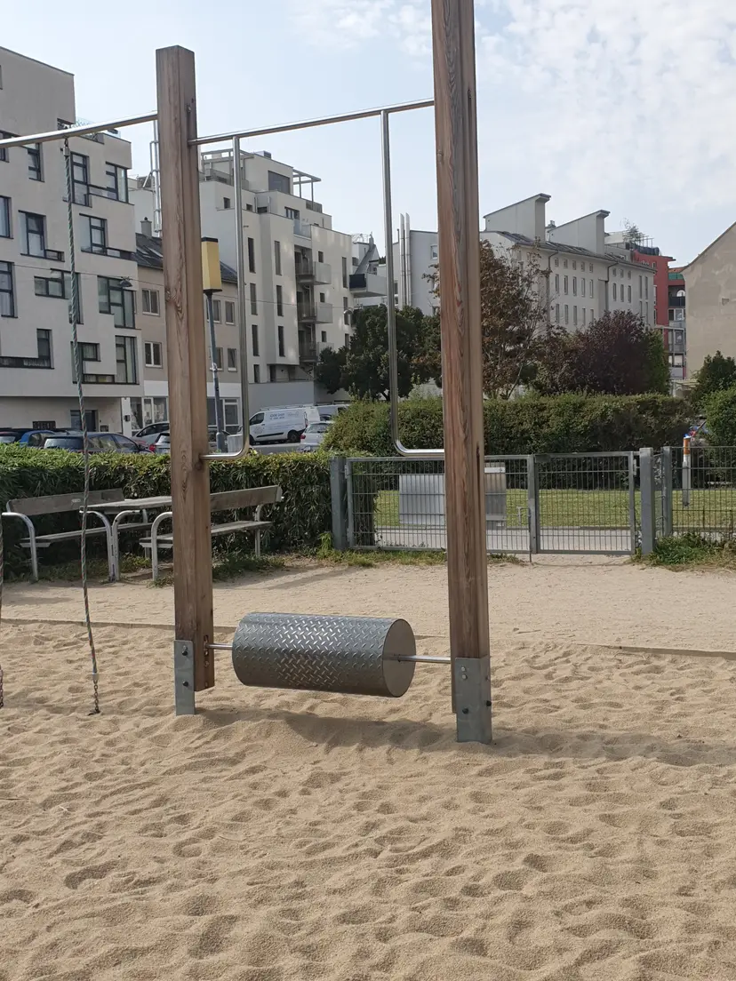 Kinderspielplatz 3