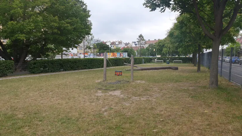 Kinderspielplatz 5
