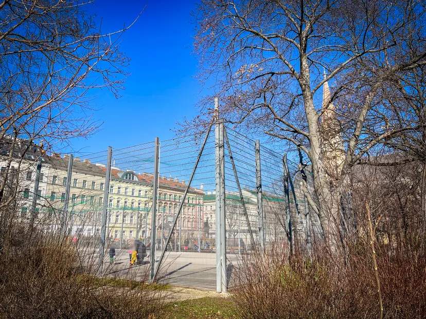Spielplatz 4