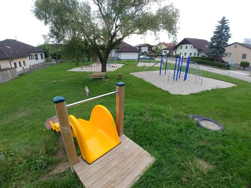 Kinderspielplatz 2