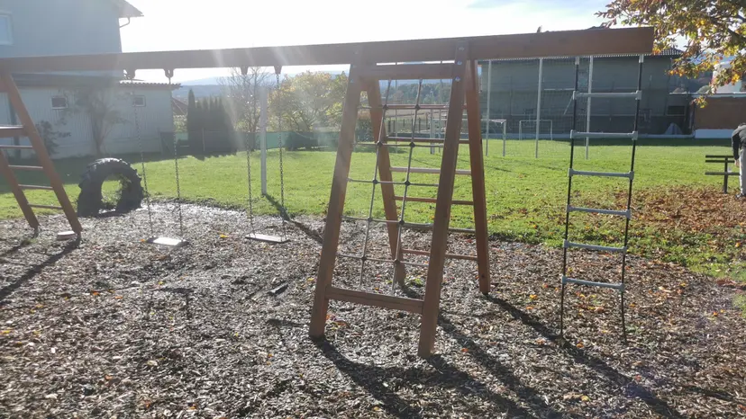 Öffentlicher Spielplatz 4