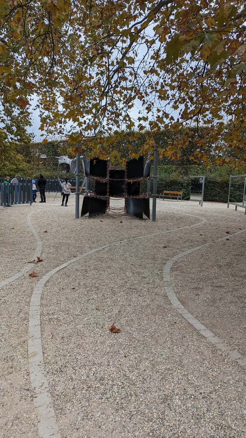 Spielplatz 4