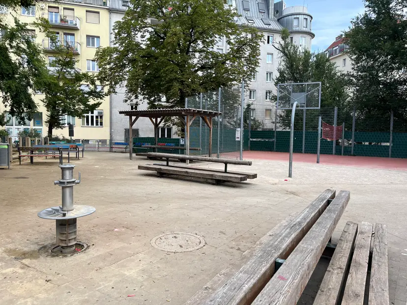 Spielplatz im Humboldtpark 6