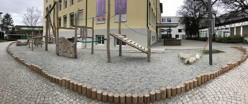 Kinderspielplatz Schulgasse 3