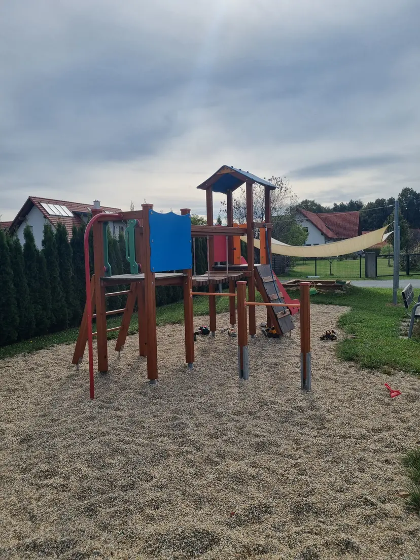 Öffentlicher Spielplatz Hartl-Ort 3