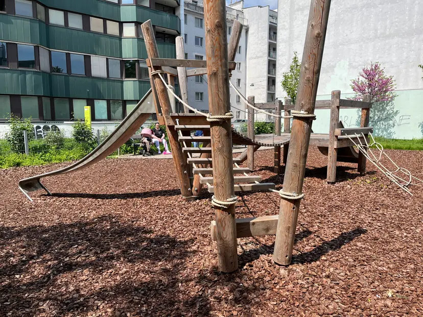 Spielplatz Anton-Krutisch-Park 3