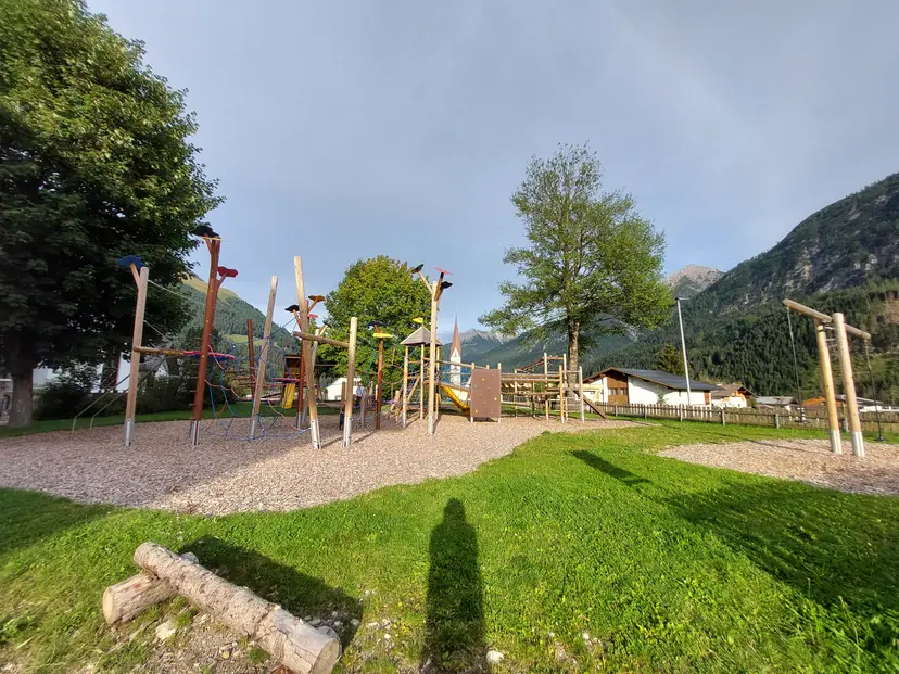 Spielplatz Elbigenalp 3