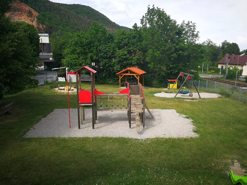 Kinderspielplatz Winzendorf 4