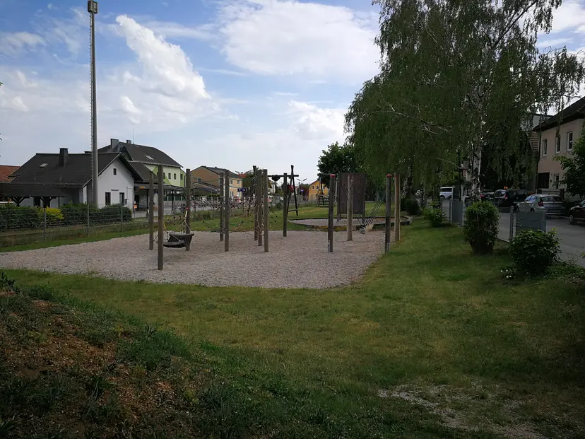 Kinderspielplatz Winzendorf 6